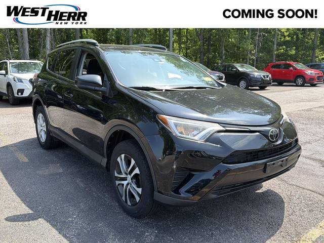 2018 Toyota RAV4 LE AWD photo