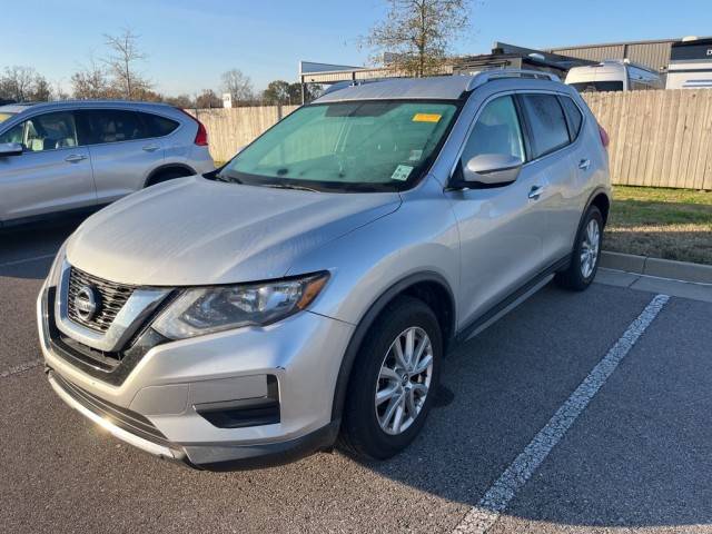 2017 Nissan Rogue SV FWD photo