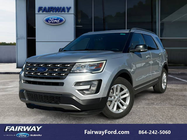 2017 Ford Explorer XLT FWD photo
