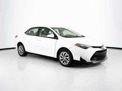 2018 Toyota Corolla LE FWD photo