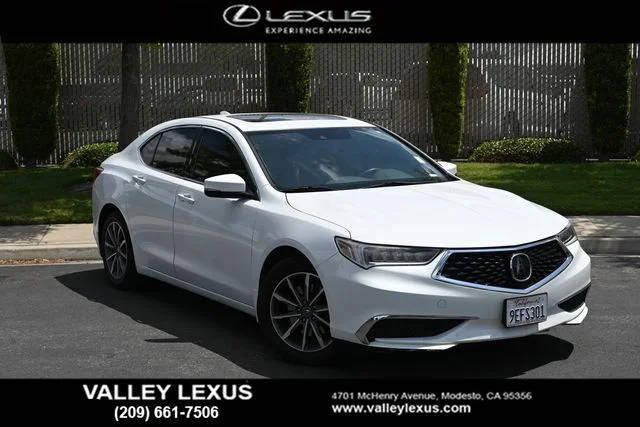 2018 Acura TLX FWD photo