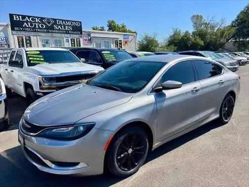 2015 Chrysler 200 Limited FWD photo