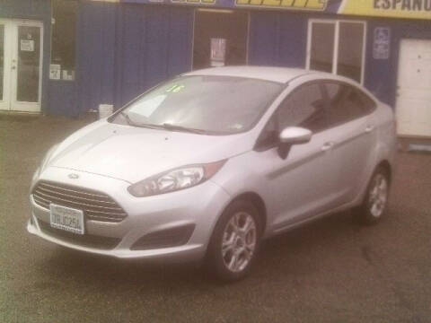 2016 Ford Fiesta SE FWD photo