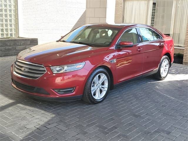 2015 Ford Taurus SEL FWD photo