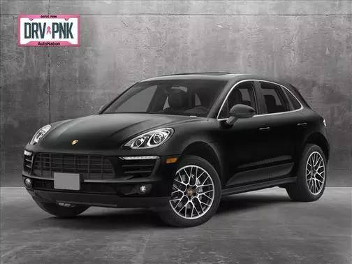 2015 Porsche Macan Turbo AWD photo