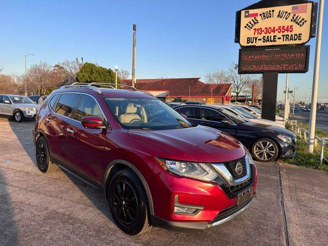 2018 Nissan Rogue SV FWD photo