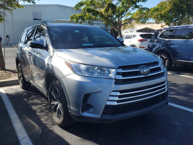 2018 Toyota Highlander LE FWD photo