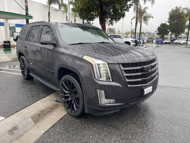 2018 Cadillac Escalade Luxury 4WD photo