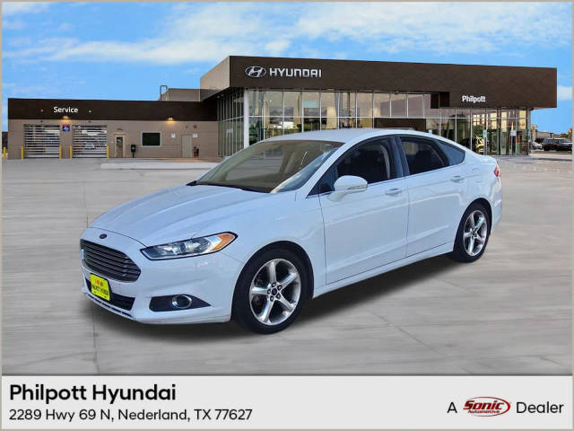 2015 Ford Fusion SE FWD photo