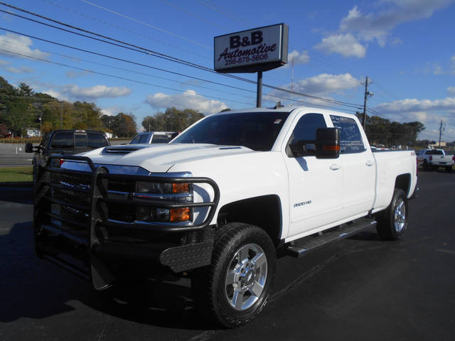 2018 Chevrolet Silverado 2500HD LT 4WD photo