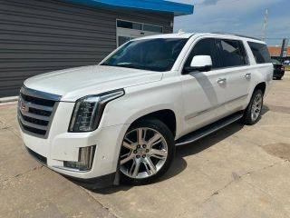 2018 Cadillac Escalade ESV Luxury 4WD photo