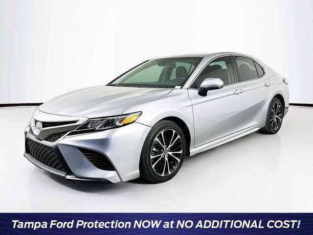 2018 Toyota Camry SE FWD photo