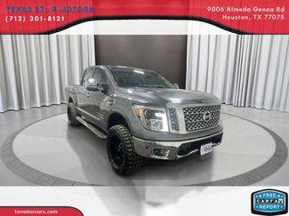 2017 Nissan Titan SL 4WD photo