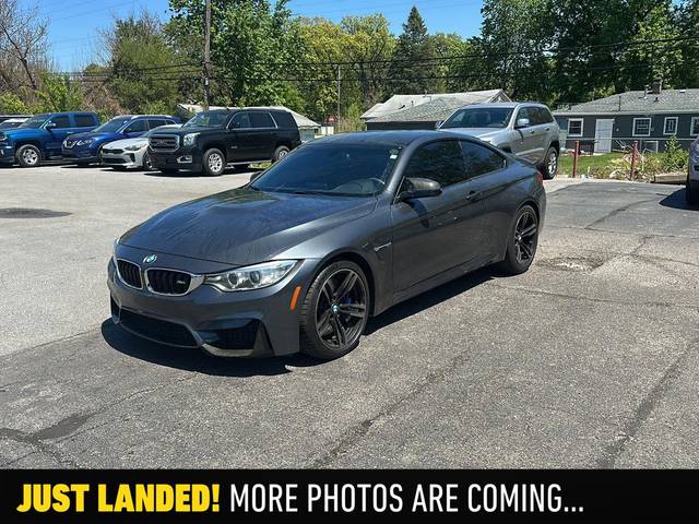 2015 BMW M4  RWD photo