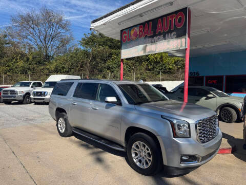 2017 GMC Yukon XL SLT RWD photo