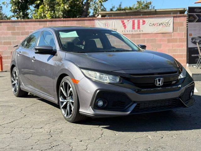 2018 Honda Civic  FWD photo