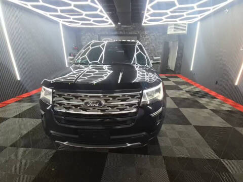 2018 Ford Explorer XLT 4WD photo