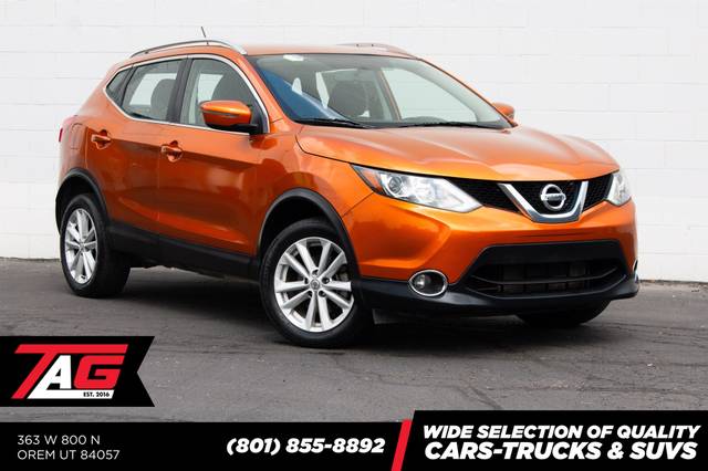 2017 Nissan Rogue Sport SV AWD photo