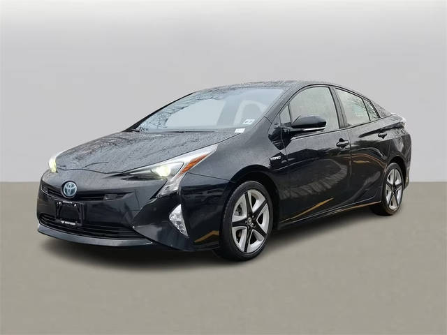 2017 Toyota Prius Three Touring FWD photo