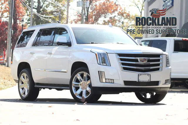 2018 Cadillac Escalade Premium Luxury 4WD photo