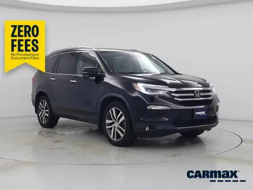 2017 Honda Pilot Touring FWD photo