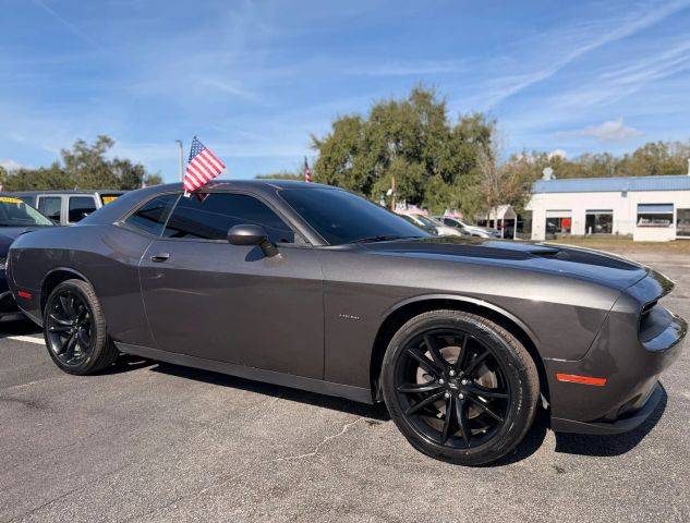 2018 Dodge Challenger R/T RWD photo