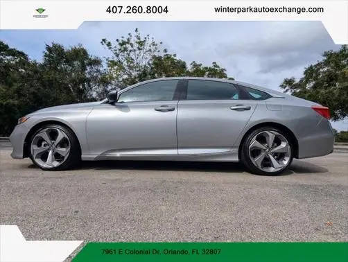 2018 Honda Accord Touring 1.5T FWD photo