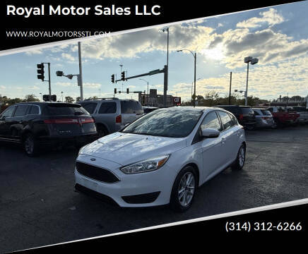2016 Ford Focus SE FWD photo