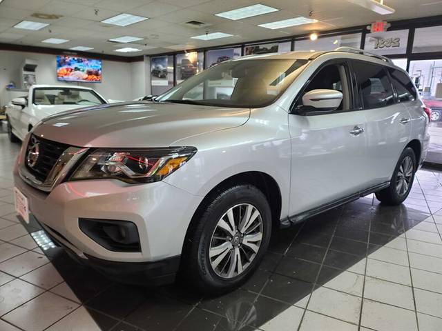 2017 Nissan Pathfinder SV 4WD photo