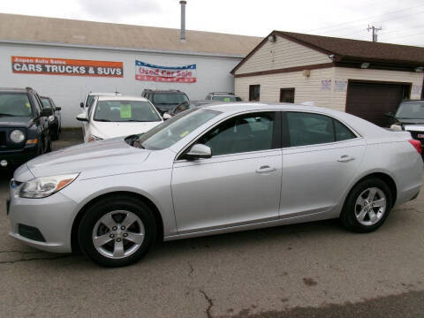 2016 Chevrolet Malibu LT FWD photo
