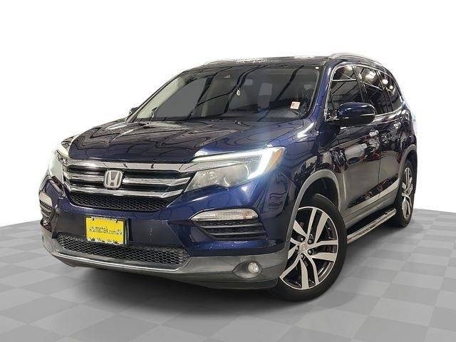 2017 Honda Pilot Touring FWD photo