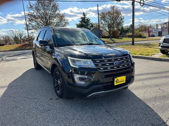 2016 Ford Explorer XLT FWD photo
