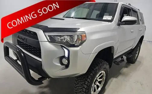 2018 Toyota 4Runner SR5 4WD photo