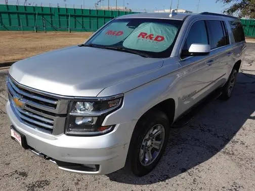 2018 Chevrolet Suburban LT 4WD photo