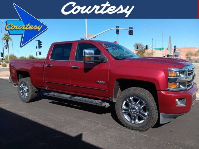 2018 Chevrolet Silverado 2500HD High Country 4WD photo