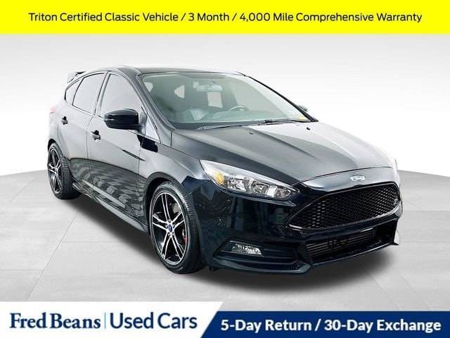 2018 Ford Focus ST FWD photo