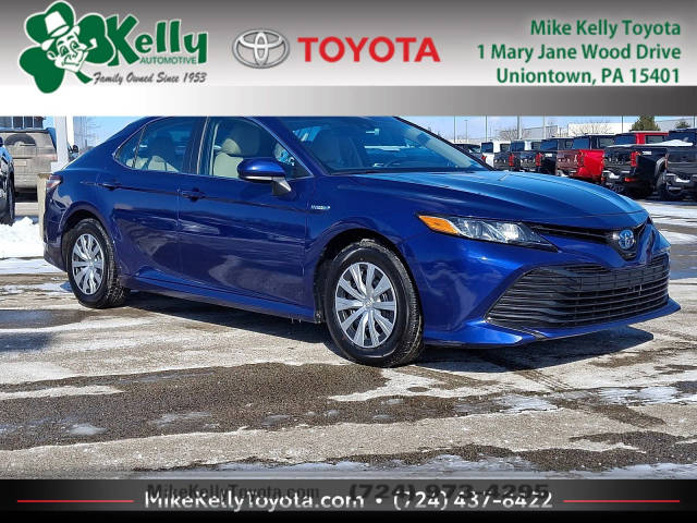 2018 Toyota Camry Hybrid LE FWD photo