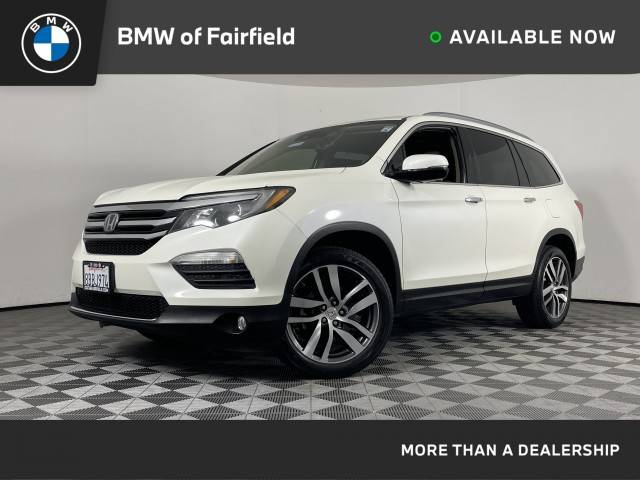 2017 Honda Pilot Touring AWD photo