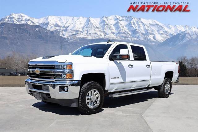 2018 Chevrolet Silverado 3500HD LTZ 4WD photo