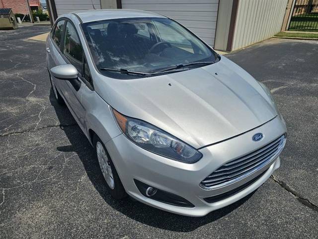 2017 Ford Fiesta SE FWD photo