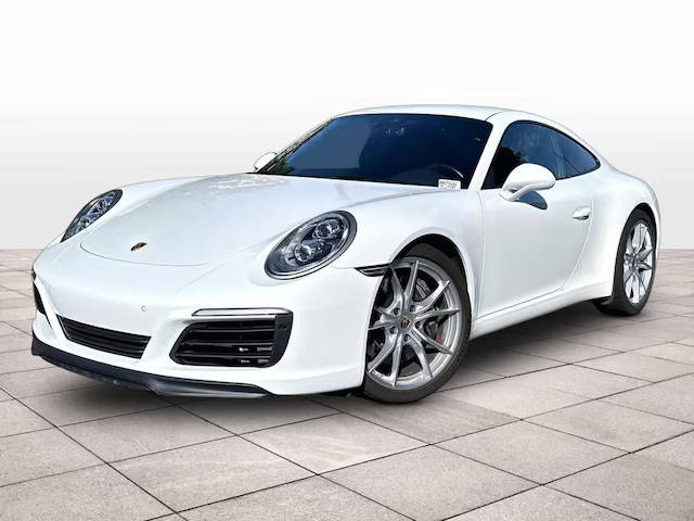 2018 Porsche 911 Carrera RWD photo