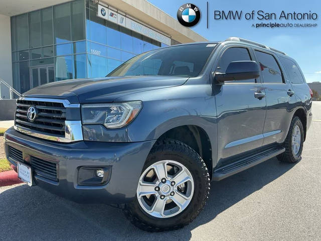 2018 Toyota Sequoia SR5 4WD photo
