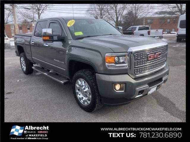 2018 GMC Sierra 2500HD Denali 4WD photo