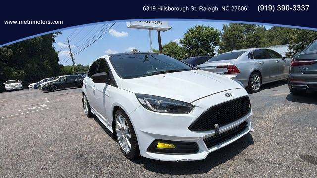 2018 Ford Focus ST FWD photo