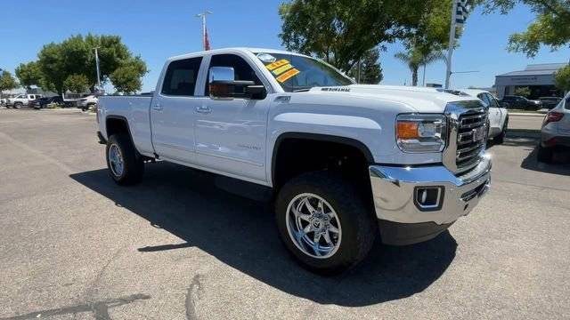 2018 GMC Sierra 3500HD SLT 4WD photo