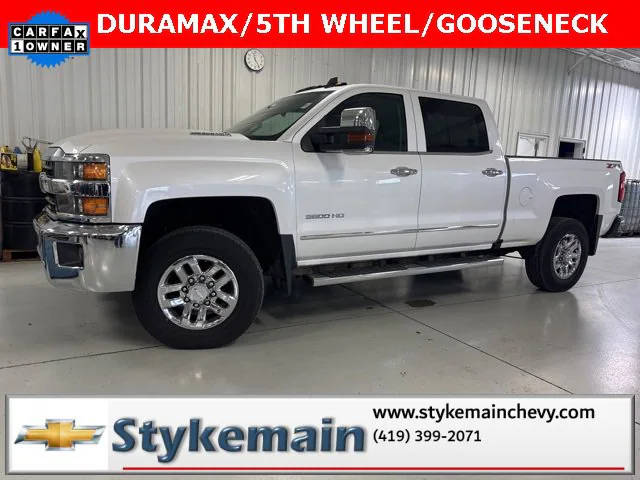 2018 Chevrolet Silverado 3500HD LTZ 4WD photo