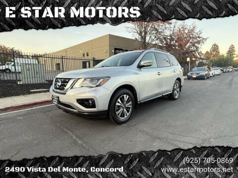 2018 Nissan Pathfinder SV FWD photo