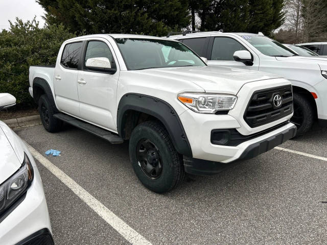 2017 Toyota Tacoma SR 4WD photo