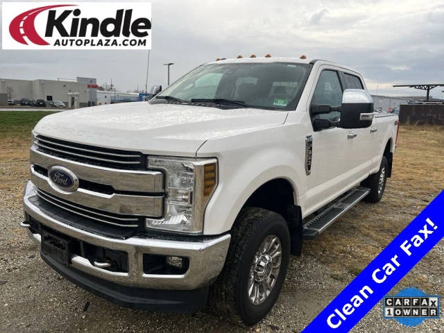 2018 Ford F-350 Super Duty LARIAT 4WD photo