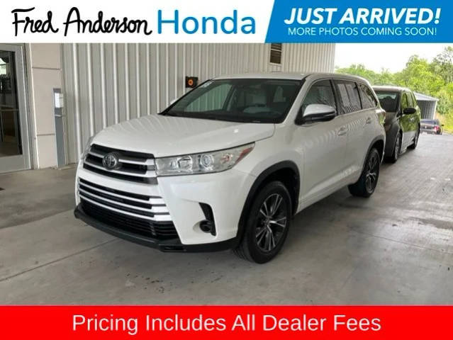 2018 Toyota Highlander LE FWD photo